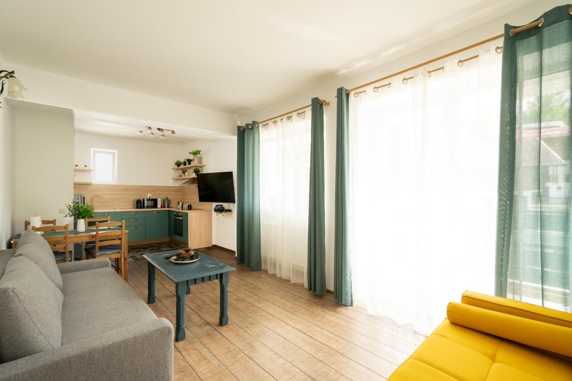 Dinvis Apartments Poiana Brasov Buitenkant foto